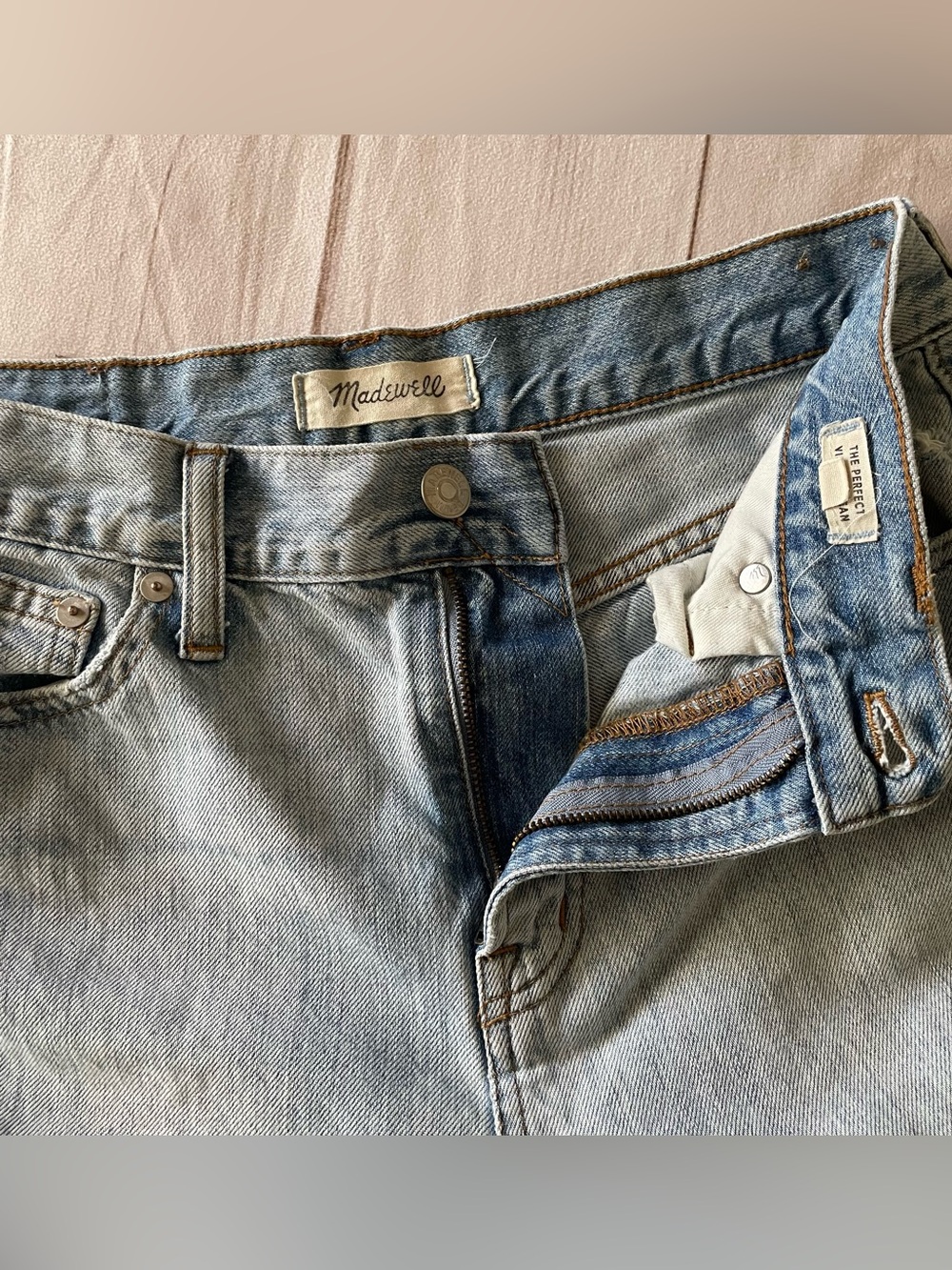 Madewell The Perfect Vintage Jeans Women’s 26 Blue Light Wash Distressed Casual - Picture 11 of 16